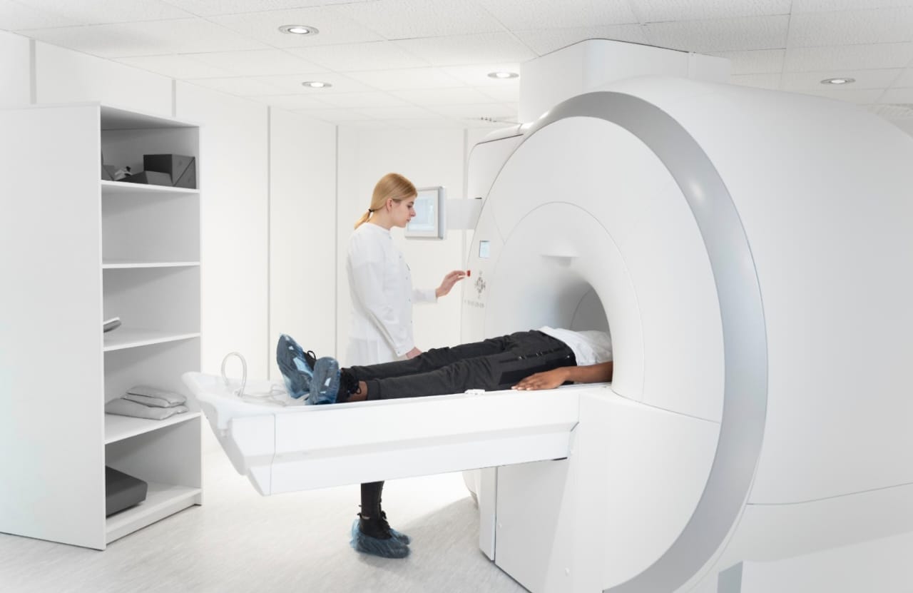 Resonancia magnética en Andes Salud Talca