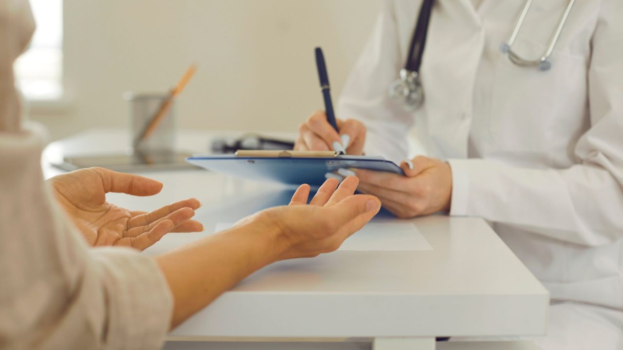 Mitos de salud: creencias comunes que la evidencia científica ha desmentido