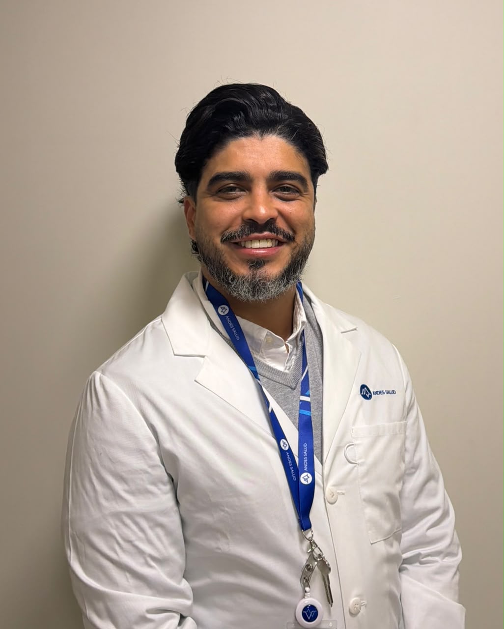 Dr. Gustavo González, Neurocirujano